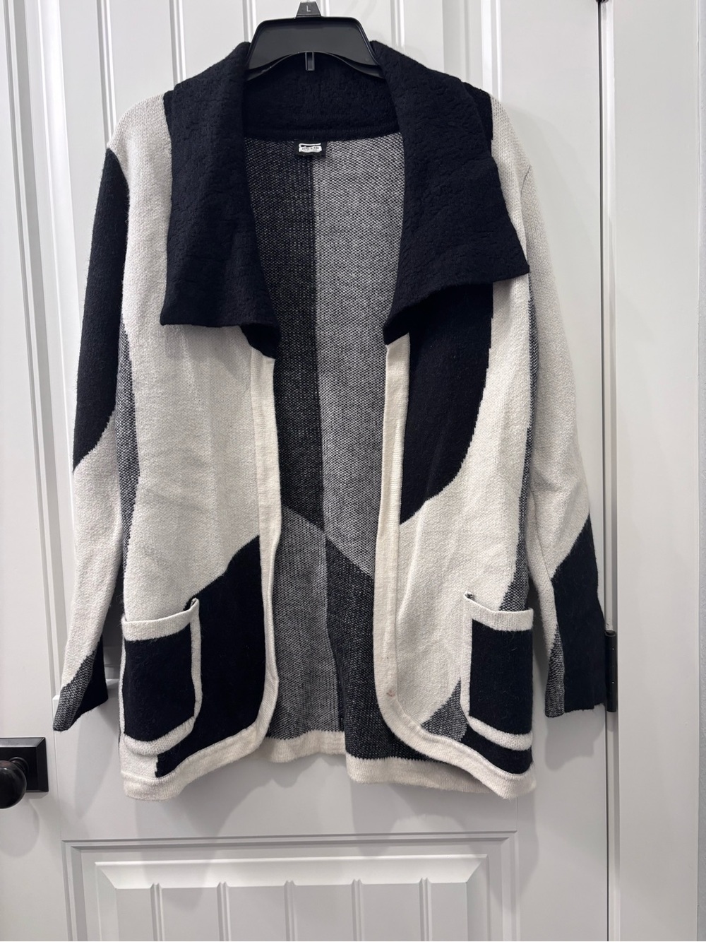 Black and Ivory Geometric Open Front Cardigan